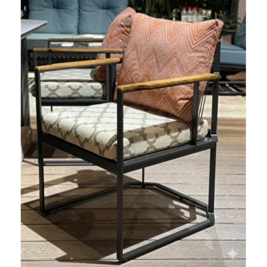 Furmeiz Aluminum Single Chair with Cushions & Dust Cover