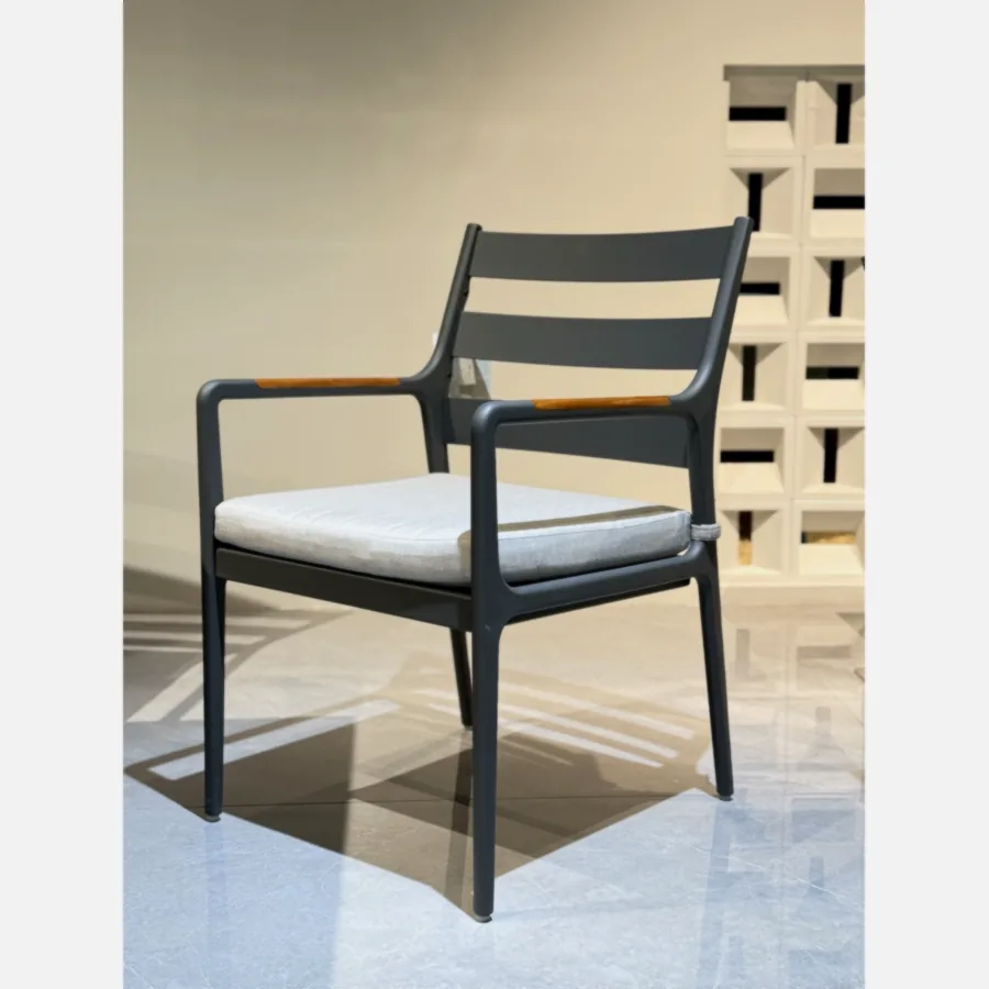 Furmeiz Single Chair – Cast Aluminum Frame with Teak Accents & Sunbrella Cushions